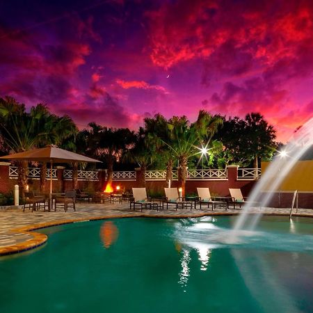 Отель Courtyard By Marriott Deland Historic Downtown Экстерьер фото